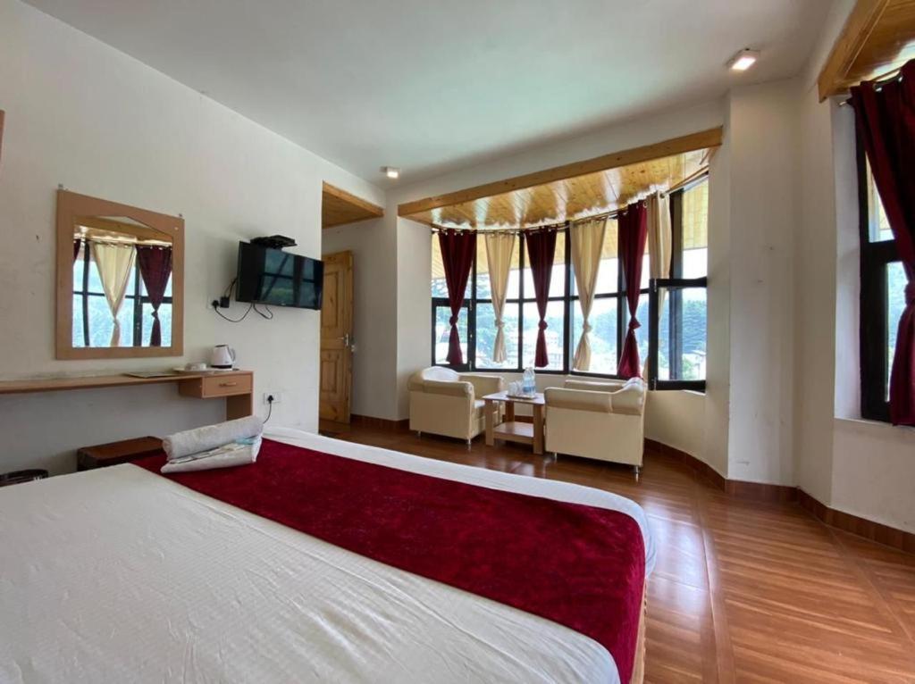 Hotel In Manali With Mountain View Near Mall Road מראה חיצוני תמונה